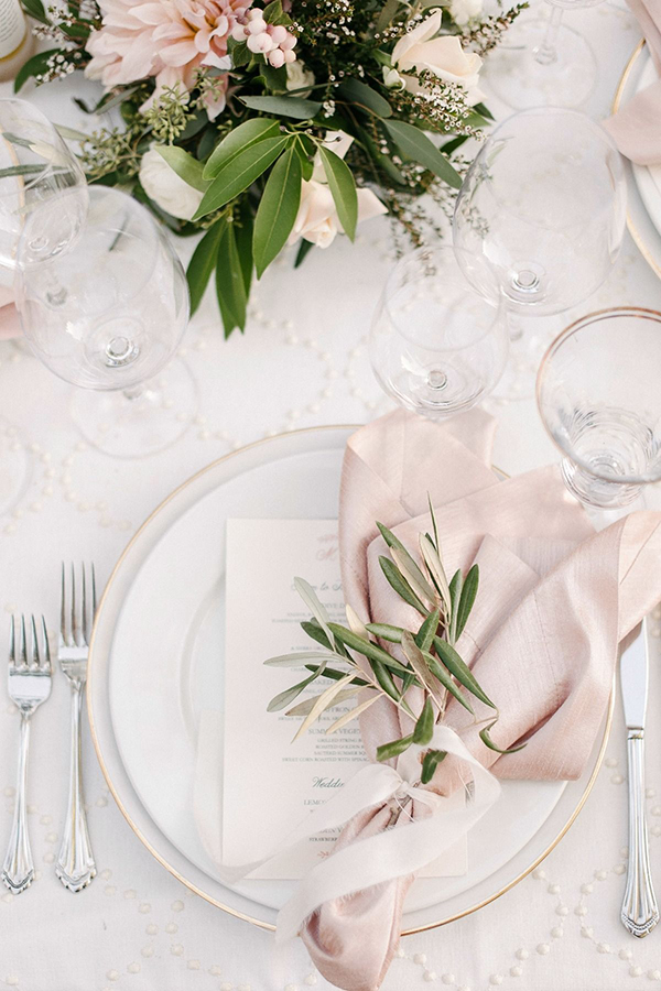 allestimento tavola matrimonio rosa cipria